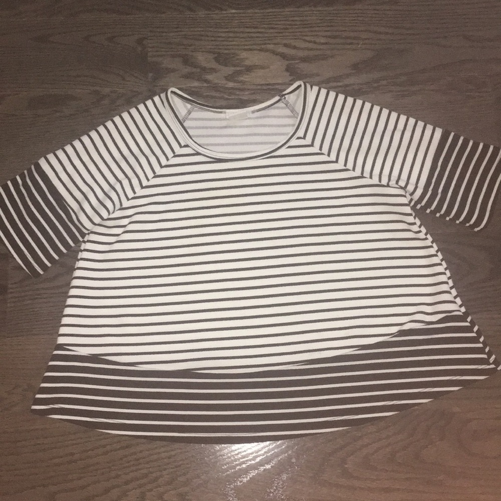 Versatile striped top size S